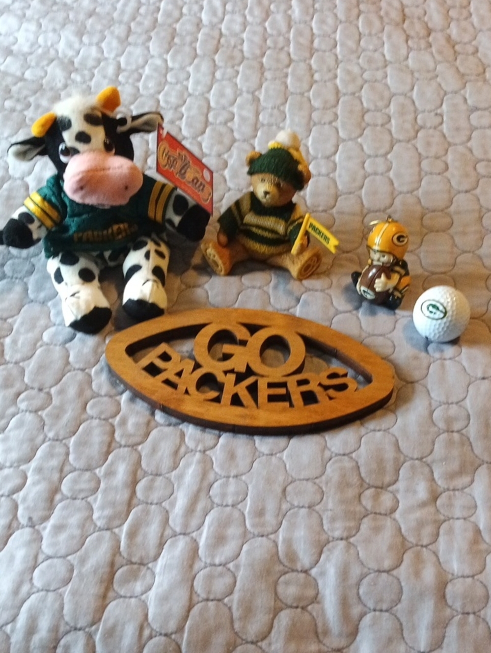 Green Bay Packers Assorted Fan Collectibles - GO PACKERS Plaque